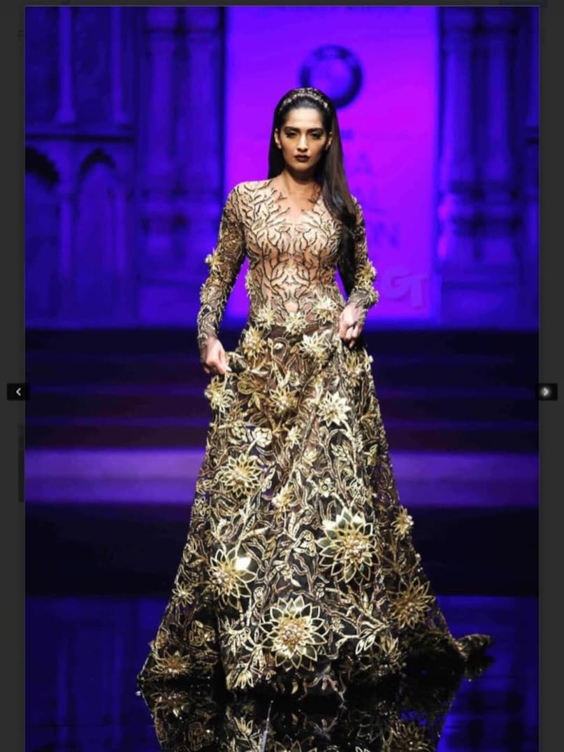 Sonam Kapoor, Sonam Kapoor Birthday, Sonam Kapoor unknown Facts, why Sonam Kapoor worked as waitress, Sonam Kapoor Wanted to become director, how Sonam Kapoor became actress, Sonam Kapoor age, Sonam Kapoor relationship, Sonam Kapoor husband, Sonam Kapoor family, सोनम कपूर, सोनम कपूर का जन्मदिन, सोनम कपूर के अज्ञात तथ्य, सोनम कपूर ने वेट्रेस के रूप में काम क्यों किया, सोनम कपूर निर्देशक बनना चाहती थीं, सोनम कपूर अभिनेत्री कैसे बनीं, सोनम कपूर की उम्र, सोनम कपूर का रिश्ता, सोनम कपूर के पति, सोनम कपूर का परिवार Sonam Kapoor, Sonam Kapoor Birthday, Sonam Kapoor unknown Facts, why Sonam Kapoor worked as waitress, Sonam Kapoor Wanted to become director, how Sonam Kapoor became actress, Sonam Kapoor age, Sonam Kapoor relationship, Sonam Kapoor husband, Sonam Kapoor family, सोनम कपूर, सोनम कपूर का जन्मदिन, सोनम कपूर के अज्ञात तथ्य, सोनम कपूर ने वेट्रेस के रूप में काम क्यों किया, सोनम कपूर निर्देशक बनना चाहती थीं, सोनम कपूर अभिनेत्री कैसे बनीं, सोनम कपूर की उम्र, सोनम कपूर का रिश्ता, सोनम कपूर के पति, सोनम कपूर का परिवार