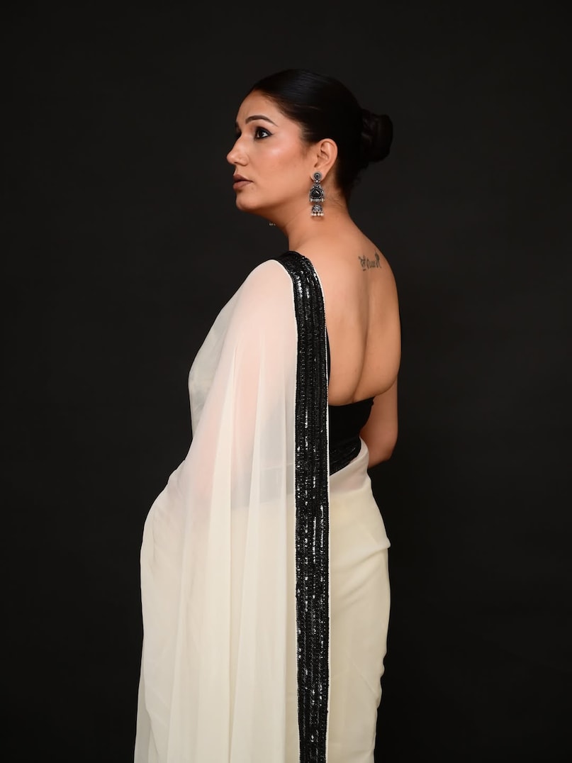 Sapna Choudhary, Sapna Choudhary News, Sapna Choudhary Cryptic Post, Sapna Choudhary Cryptic Post admit divorce case, Sapna Choudhary latest post, Sapna Choudhary divorce case, Sapna Choudhary husband Veer sahu, Sapna Choudhary latest Post, सपना चौधरी, सपना चौधरी न्यूज, सपना चौधरी क्रिप्टिक पोस्ट, सपना चौधरी क्रिप्टिक पोस्ट, सपना चौधरी का तलाक केस, सपना चौधरी लेटेस्ट पोस्ट, सपना चौधरी पति वीर साहू