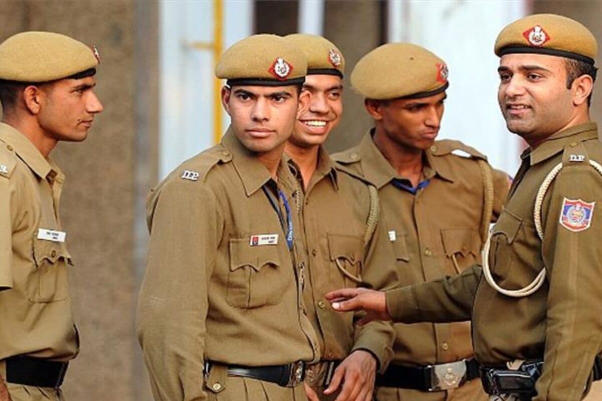यूपी पुलिस कांस्टेबल भर्ती परीक्षा 2026 का एडमिट कार्ड जारी, डायरेक्ट लिंक से करें डाउनलोड, 32679 पदों पर होगी भर्ती