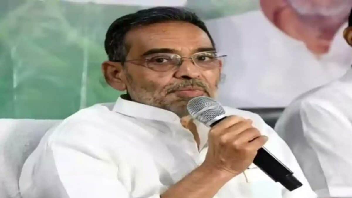 भाजपा से वैचारिक मतभेद पर… नीतीश के असली उत्तराधिकारी निशांत, उपेंद्र कुशवाहा ने जो कहा उसके राजनीतिक मायने! भाजपा से वैचारिक मतभेद पर… नीतीश के असली उत्तराधिकारी निशांत, उपेंद्र कुशवाहा ने जो कहा उसके राजनीतिक मायने!