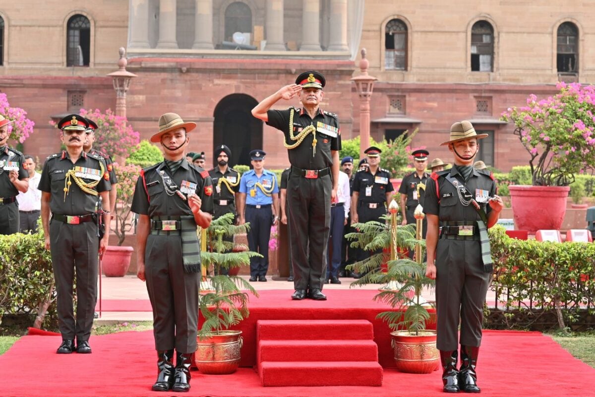 40 साल की सेवा के बाद रिटायर हुए जनरल उपेंद्र द्विवेदी ऑपरेशन सिंदूर अहम पड़ाव