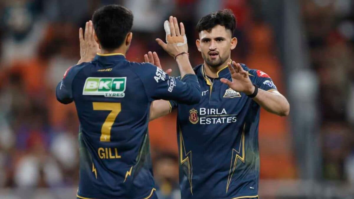 वैभव सूर्यवंशी के झगड़े के बाद BCCI का बड़ा फैसला, तूफानी खिलाड़ी को भेजा श्रीलंका, अशोक शर्मा टीम में शामिल वैभव सूर्यवंशी के झगड़े के बाद BCCI का बड़ा फैसला, तूफानी खिलाड़ी को भेजा श्रीलंका, अशोक शर्मा टीम में शामिल