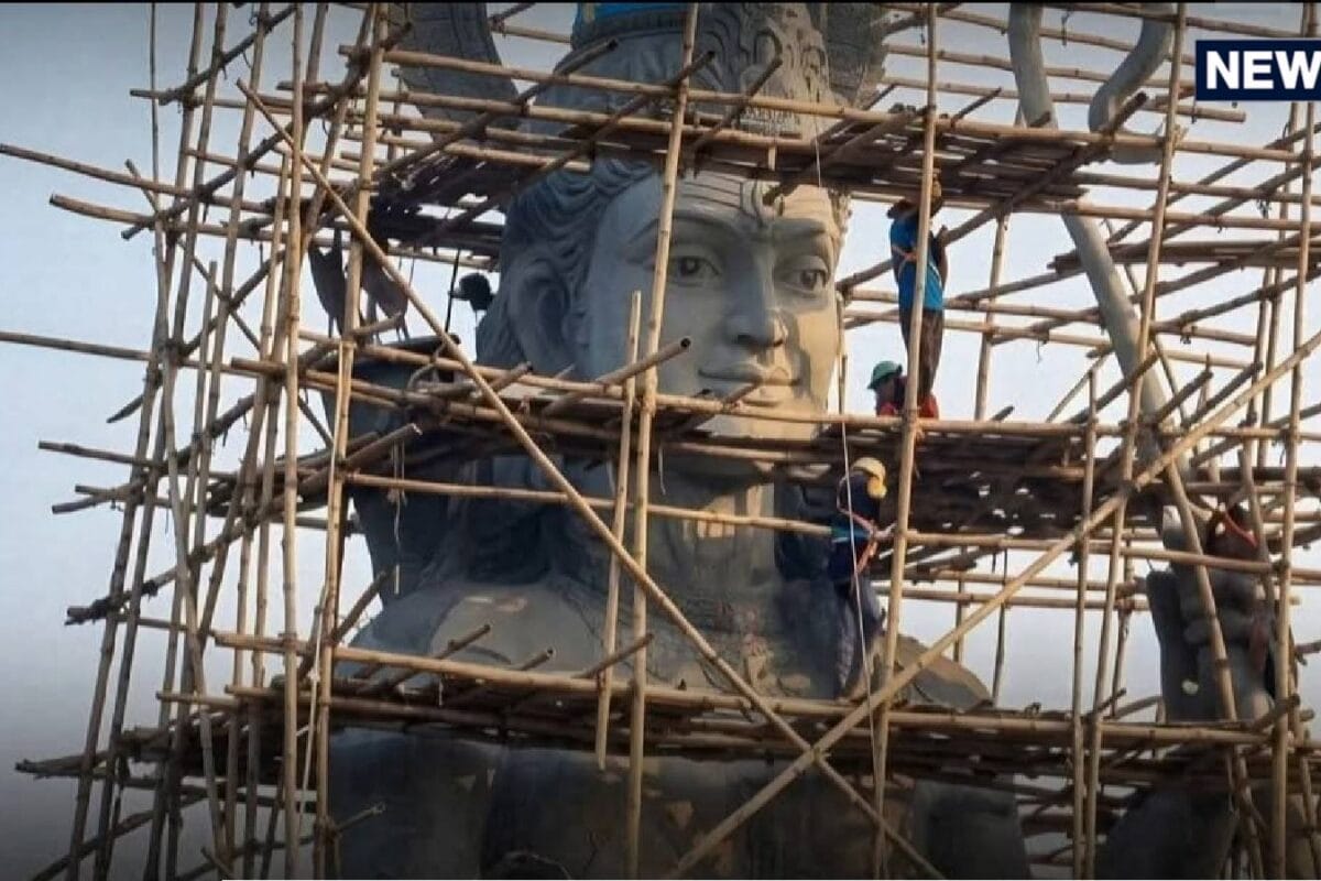 बांग्लादेश में भगवान राम की प्रतिमा के निर्माण पर लगी रोक, तसलीमा नसरीन ने उठाए सवाल