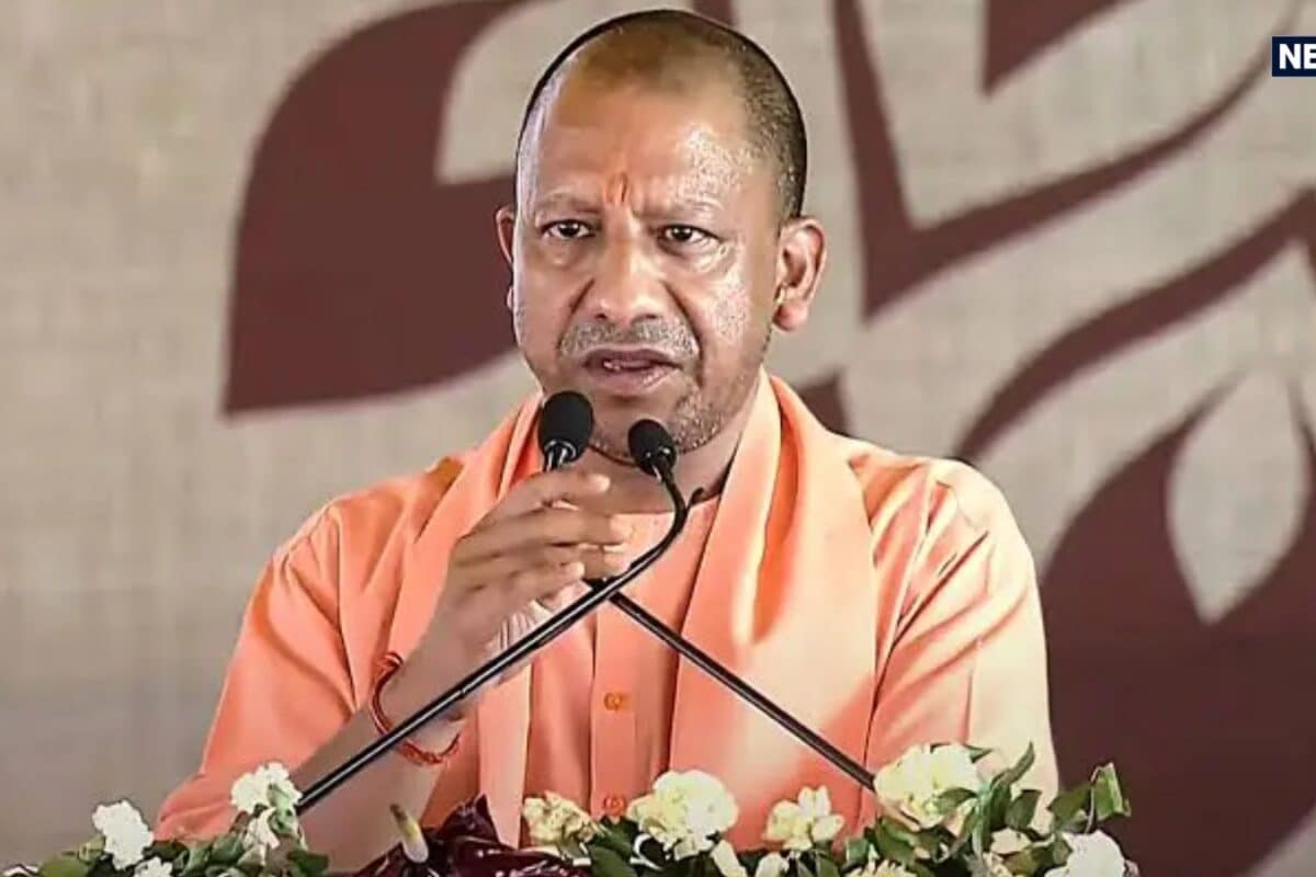 'कांग्रेस ने सत्ता के स्वार्थ में किया था बाबा साहेब के सपनों पर प्रहार', आपातकाल को याद कर बोले CM योगी