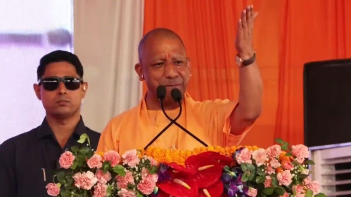 cm Yogi Agra | ‘अयोध्या की चिंता मत करिए, पश्चाताप करिए…’, सीएम योगी ने अखिलेश यादव को श्रीकृष्ण जन्मभूमि पर दी खुली चुनौती, तुष्टीकरण पर घेरा
