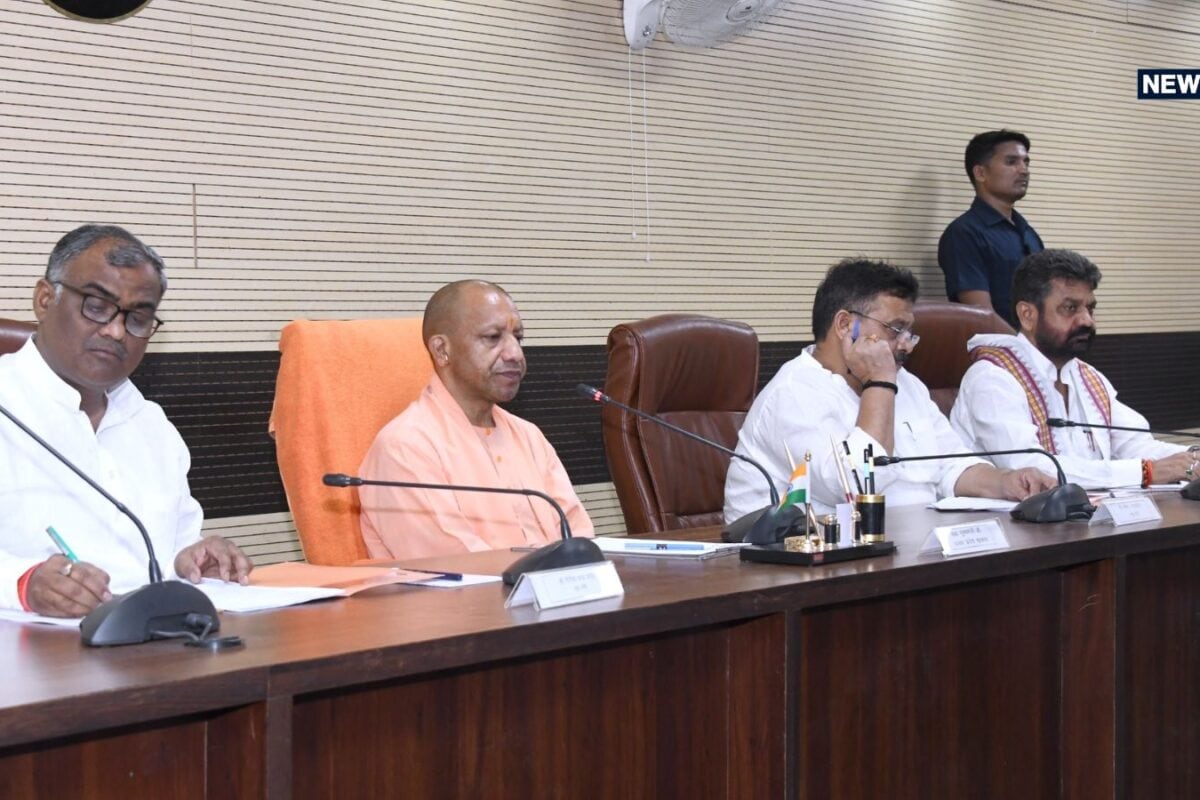 UP News: यूपी में कल सुबह 9 बजे होने वाला है कुछ बड़ा, CM योगी ने कर ली है तैयारी, बम-बम करेगी पब्लिक