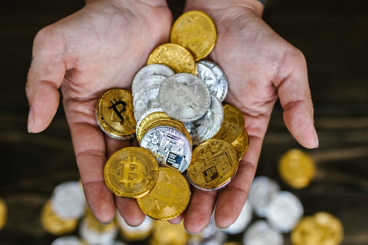 Gold-Silver Price : एक ही दिन में सोना 3000 रुपये सस्‍ता चांदी भी साढ़े 10 हजार टूटी ढाई महीने में सबसे कम