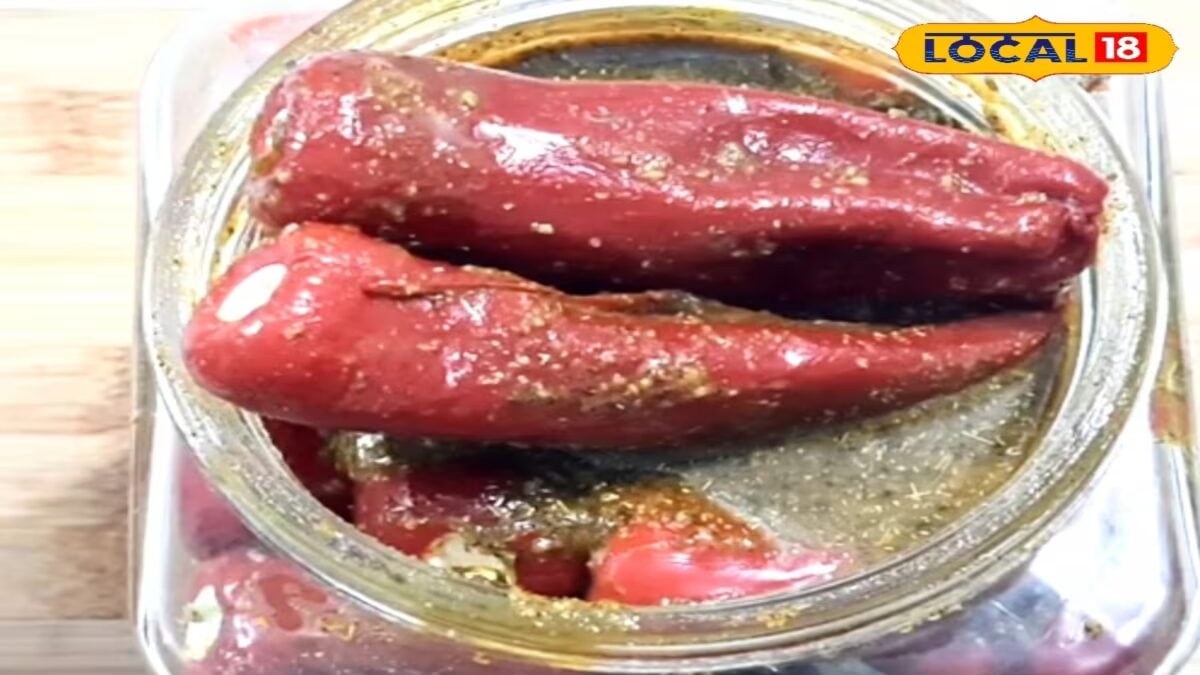 स्वाद गजब…काम आसान! एमपी के निमाड़ का सबसे फेमस होता है लाल मिर्ची का अचार