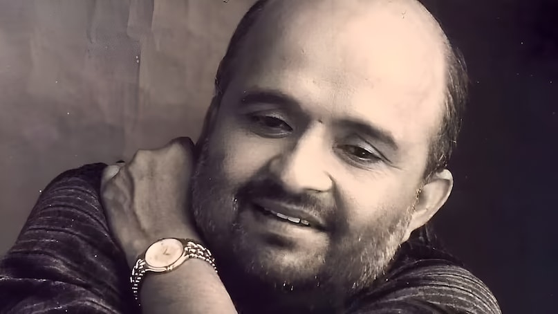 Sameer Anjaan, Sameer Anjaan incomplete love story, Sameer Anjaan hit Songs, Sameer Anjaan told story of his 17 years of incomplete love to his wife on suhagraat, Sameer Anjaan wife Anita Pandey, समीर अंजान, समीर अंजान की अधूरी प्रेम कहानी, समीर अंजान के हिट गाने, समीर अंजान ने सुहागरात पर अपनी पत्नी को सुनाई अपने 17 साल के अधूरे प्यार की कहानी, समीर अंजान की पत्नी अनीता पांडे
