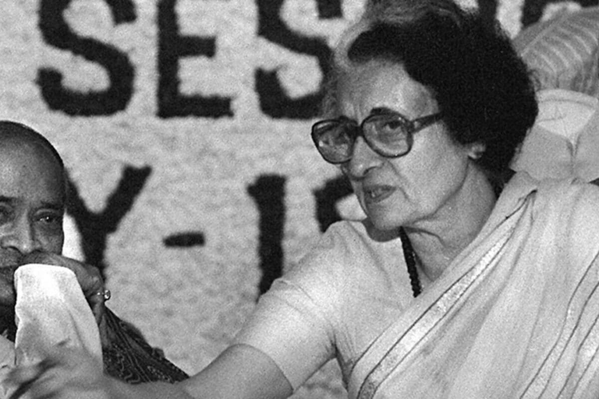 इंदिरा गांधी ने इमर्जेंसी क्यों उठाई किसने दी सलाह क्या उन्हें खुद किसी बात की चिंता थी
