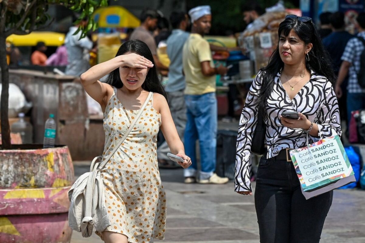 सुबह धूप के बाद दोपहर में बरसेंगे बादल 2 अक्टूबर को कैसा रहेगा दिल्ली-NCR का मौसम IMD की ये है भविष्यवाणी