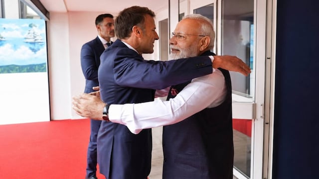 PM Modi France Visit LIVE | PM Modi President TGrump Meet | G7 Summit 2026 | पीएम मोदी की डोनाल्ड ट्रंप से कब और कहां होगी मुलाकात? हो गया खुलासा - News18 हिंदी