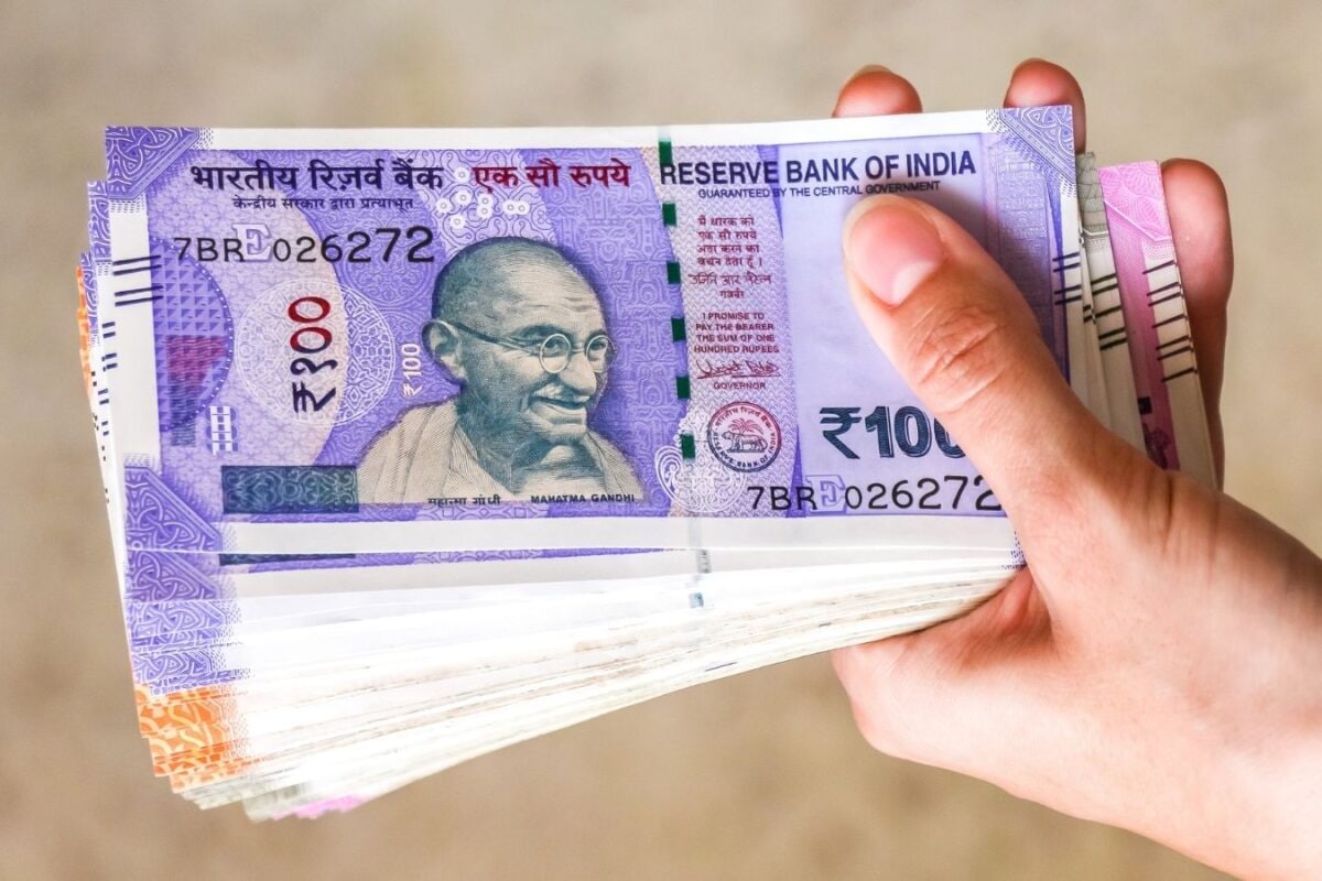 FD या RD? किसमें मिलेगा ज्यादा फायदा? पैसा लगाने से पहले जानिए दोनों का फर्क