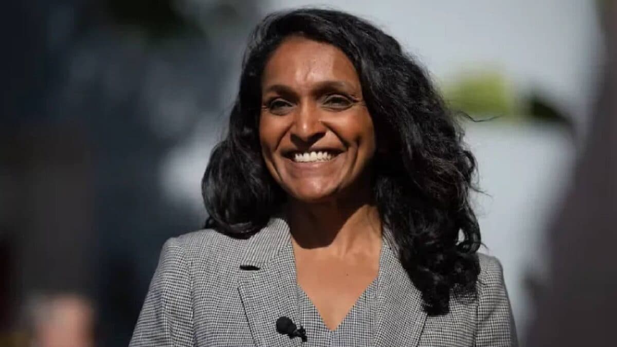 Nithya Raman| Los Angeles mayor race| nithya kerala connection| लॉस एंजिलिस मेयर चुनाव में छायीं भारतीय मूल की नित्या रमन, भारत में कहां से है नाता? Nithya Raman| Los Angeles mayor race| nithya kerala connection| लॉस एंजिलिस मेयर चुनाव में छायीं भारतीय मूल की नित्या रमन, भारत में कहां से है नाता?