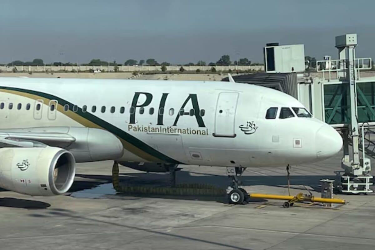 पाकिस्तान की सरकारी एयरलाइन PIA अब किसकी? क्या सेना ने ही खरीद ली कंपनी, या कहानी कुछ और है?