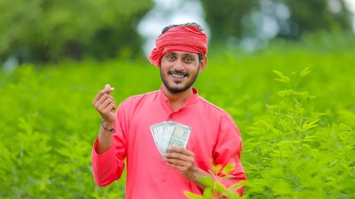 जिन किसानों की पिछली किस्त अटकी है, उन्हें मंजूरी मिलने पर 4,000 रुपये तक मिल सकते हैं.