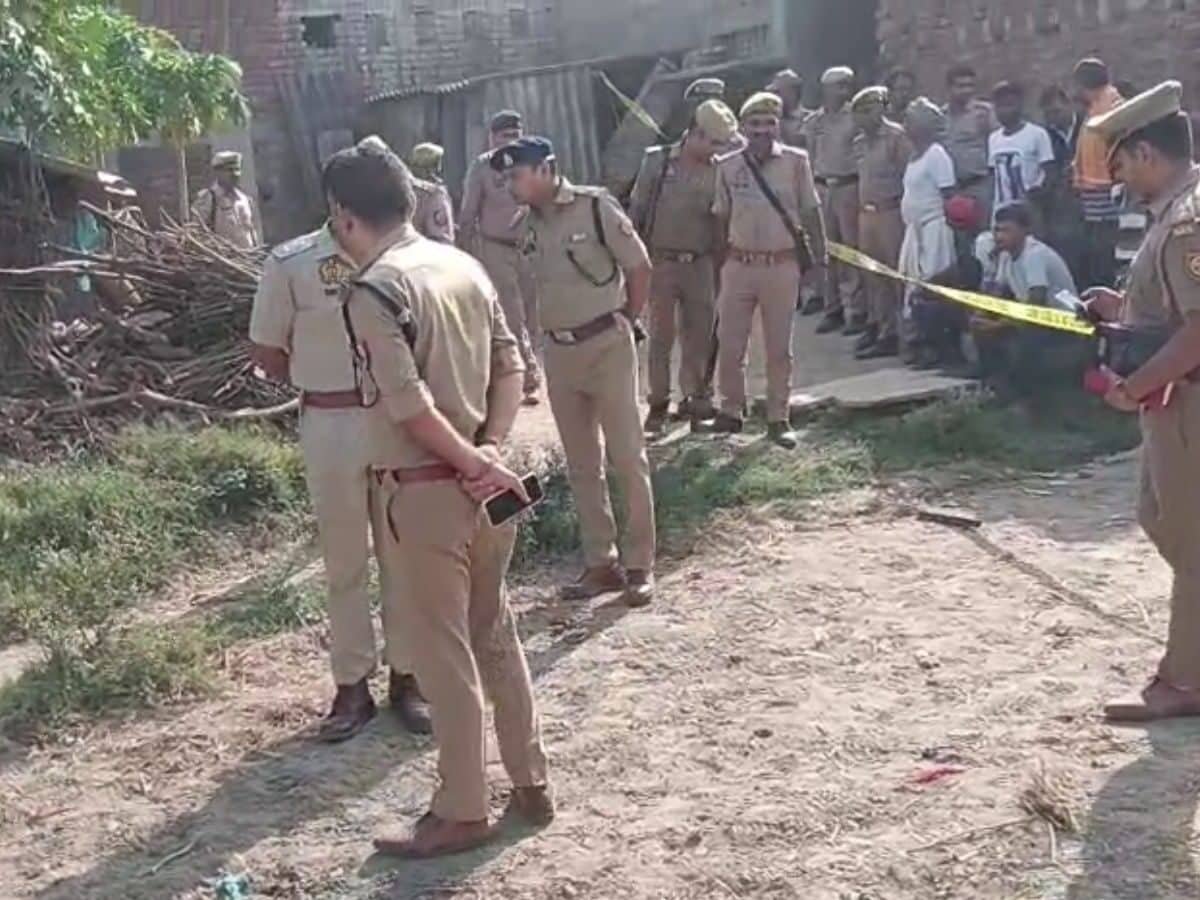 Prayagraj News: प्रयागराज में ट्रिपल मर्डर की दिल दहला देने वाली वारदात, एक ही परिवार के तीन लोगों की बेरहमी से हत्या