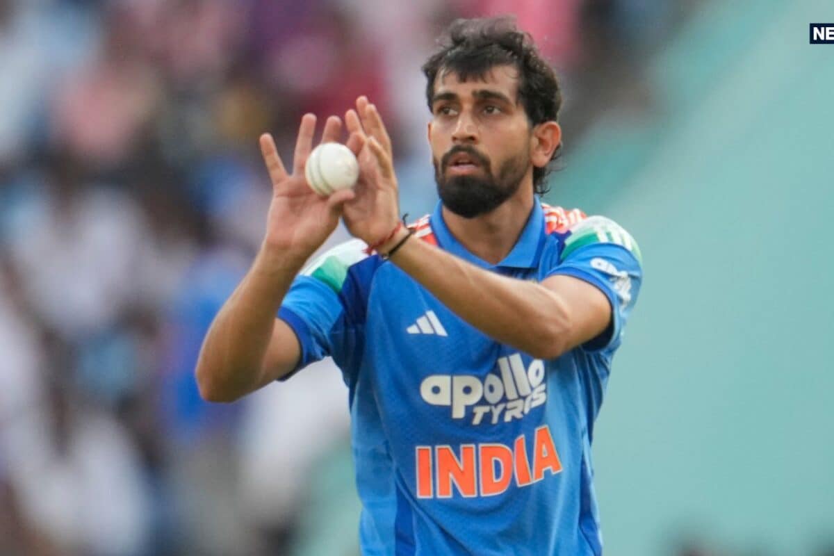 Prince Yadav Debut: पलभर में गम में बदली खुशी... पहले विकेट का जश्न मना रहे थे प्रिंस यादव, अंपायर ने कर दिया 'गेम'