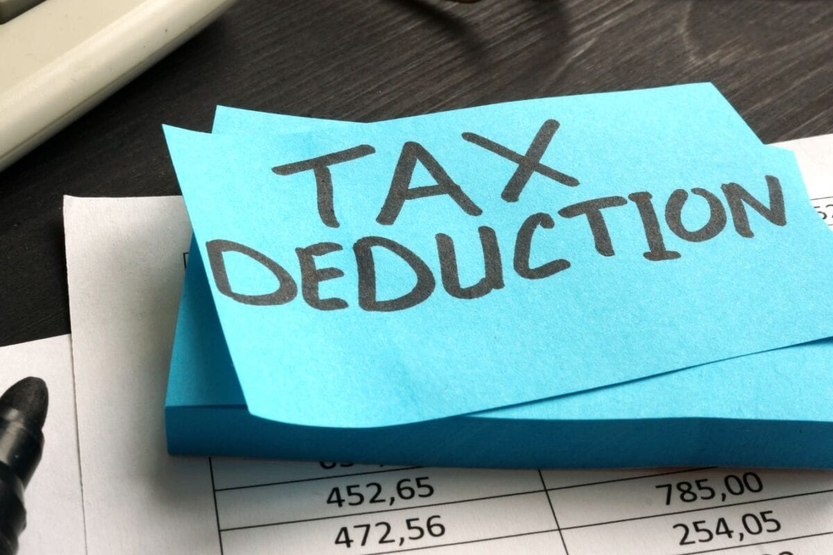 ITR Filing : दिल्‍ली-एनसीआर में करते हैं जॉब और किराये पर रहता है परिवार हजारों रुपये टैक्‍स बचाने का मिलेगा मौका