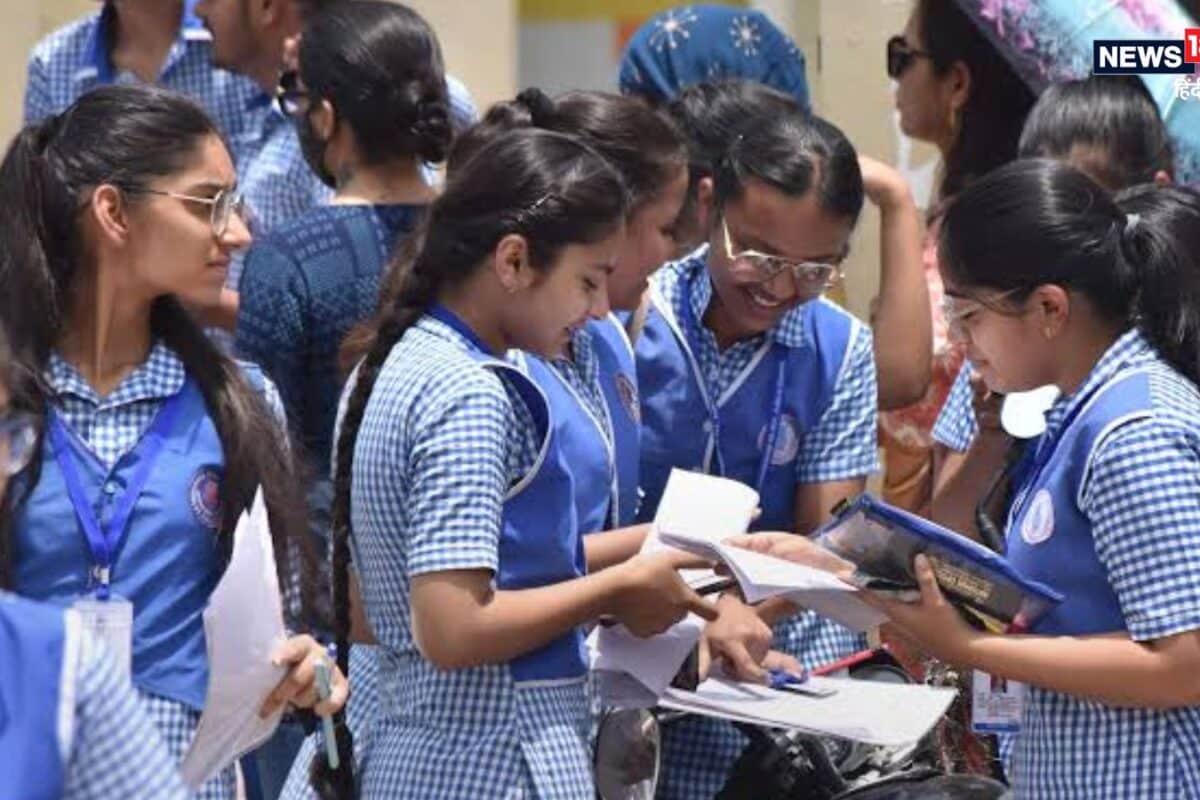 UP Board : यूपी बोर्ड इंग्लिश मीडियम छात्रों को मिलेंगी सस्ती किताबें, UPMSP खुद करेगा प्रकाशित