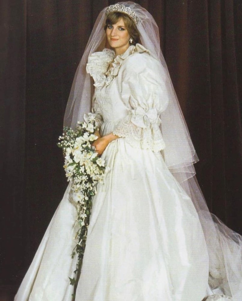 She rewrote the royal tradition in her wedding vows. During her 1981 wedding, Diana chose to omit the word "obeys" From her wedding vows to Prince Charles. At the time, it was considered a bold departure from royal tradition and later influenced other royal brides. She rewrote the royal tradition in her wedding vows. During her 1981 wedding, Diana chose to omit the word "obeys" From her wedding vows to Prince Charles. At the time, it was considered a bold departure from royal tradition and later influenced other royal brides.