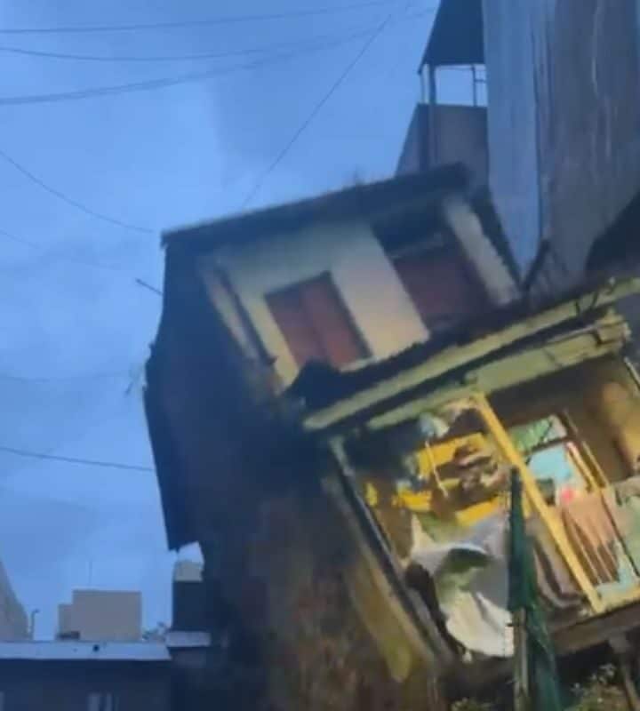 Viral Video: ताश के पत्तों की तरह बिखर गई टीम देखकर खड़े हो जाएंगे रोंगटे 