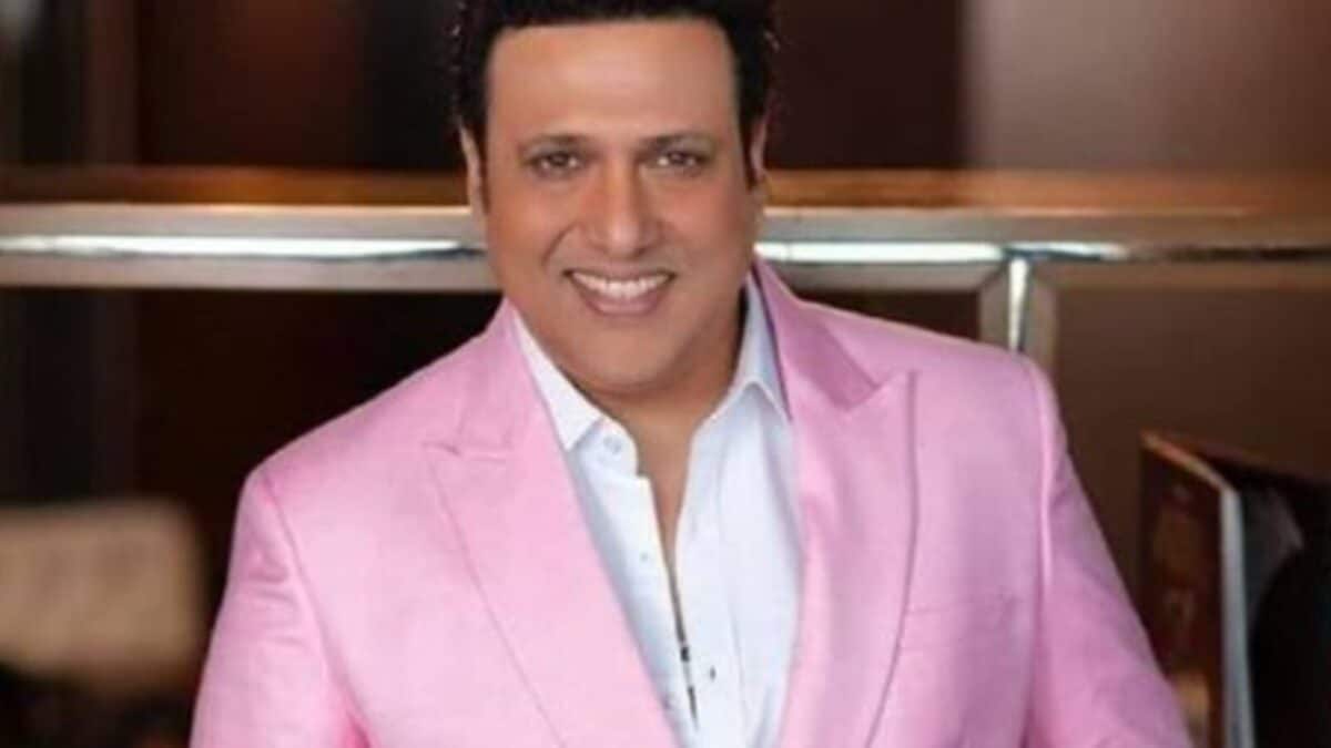 कमबैक को तैयार गोविंदा, ये हैं उनकी 7 बेस्ट कॉमेडी फिल्में, 5 में करिश्मा कपूर संग जमी हिट कमबैक को तैयार गोविंदा, ये हैं उनकी 7 बेस्ट कॉमेडी फिल्में, 5 में करिश्मा कपूर संग जमी हिट