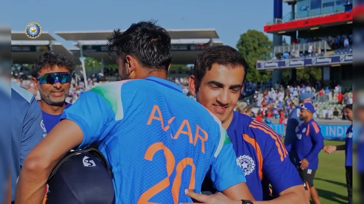 VIDEO: इंग्लैंड में क्रिकेट का अनुभव पर अक्षर पटेल ने साझा किए टीम के साथ जीत के पल VIDEO: इंग्लैंड में क्रिकेट का अनुभव पर अक्षर पटेल ने साझा किए टीम के साथ जीत के पल