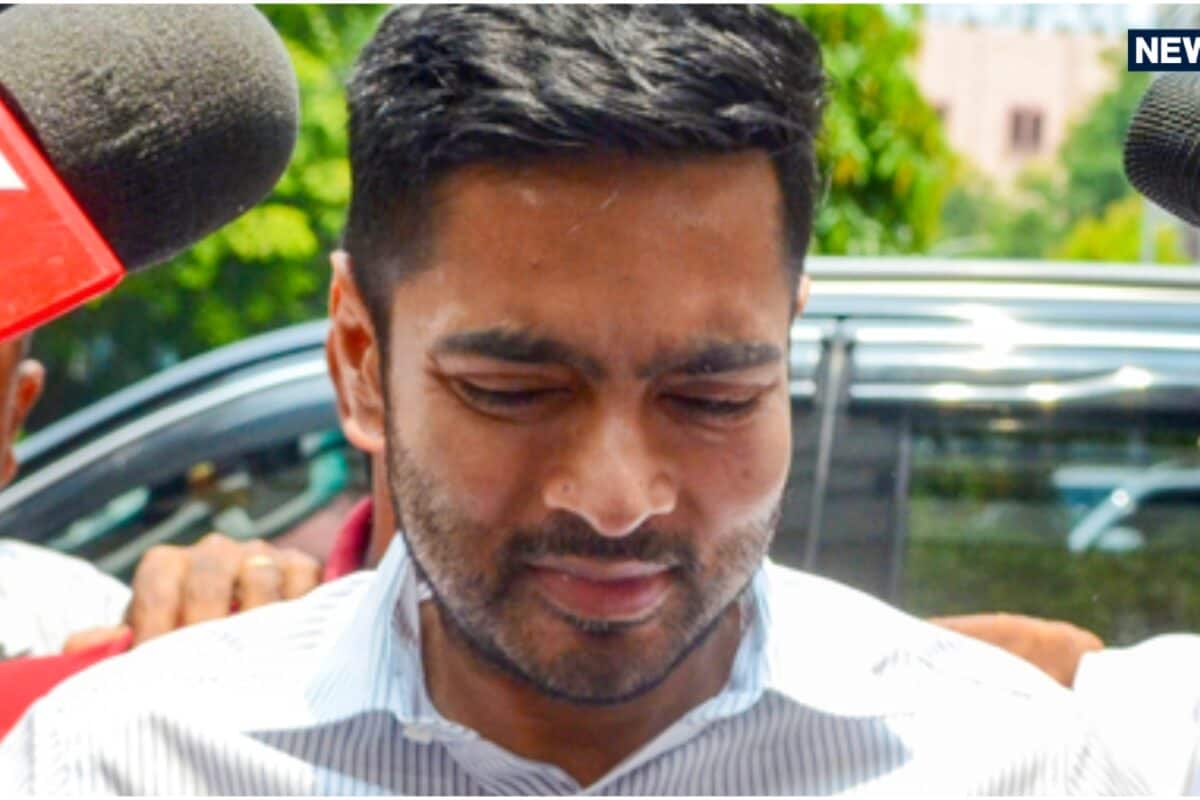 मुफ्त इलाज या बड़ा घोटाला? TMC सांसद अभिषेक बनर्जी की मुश्किलें बढ़ीं, 'सेवाश्रय' केस में दूसरी FIR दर्ज