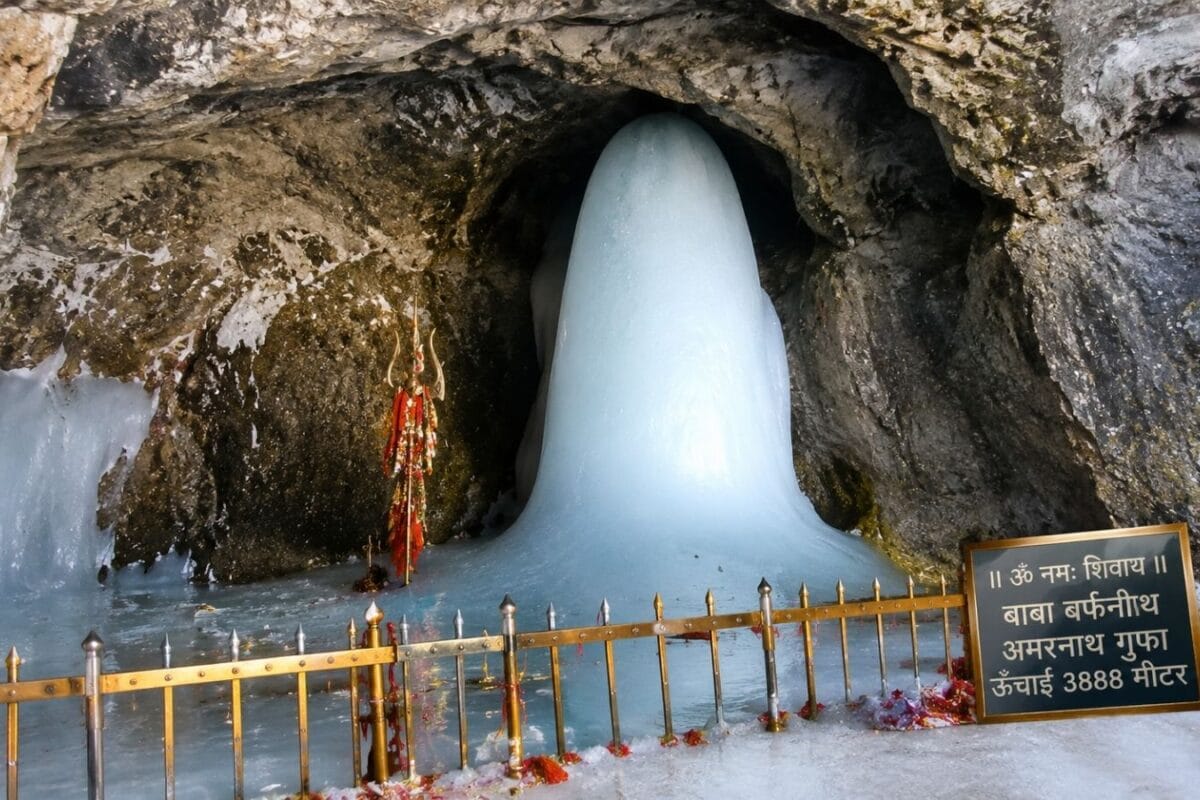 Amarnath Yatra 2026: अमरनाथ यात्रा में उमड़ा आस्था का सैलाब 3 दिन में कितने श्रद्धालुओं ने किए दर्शन