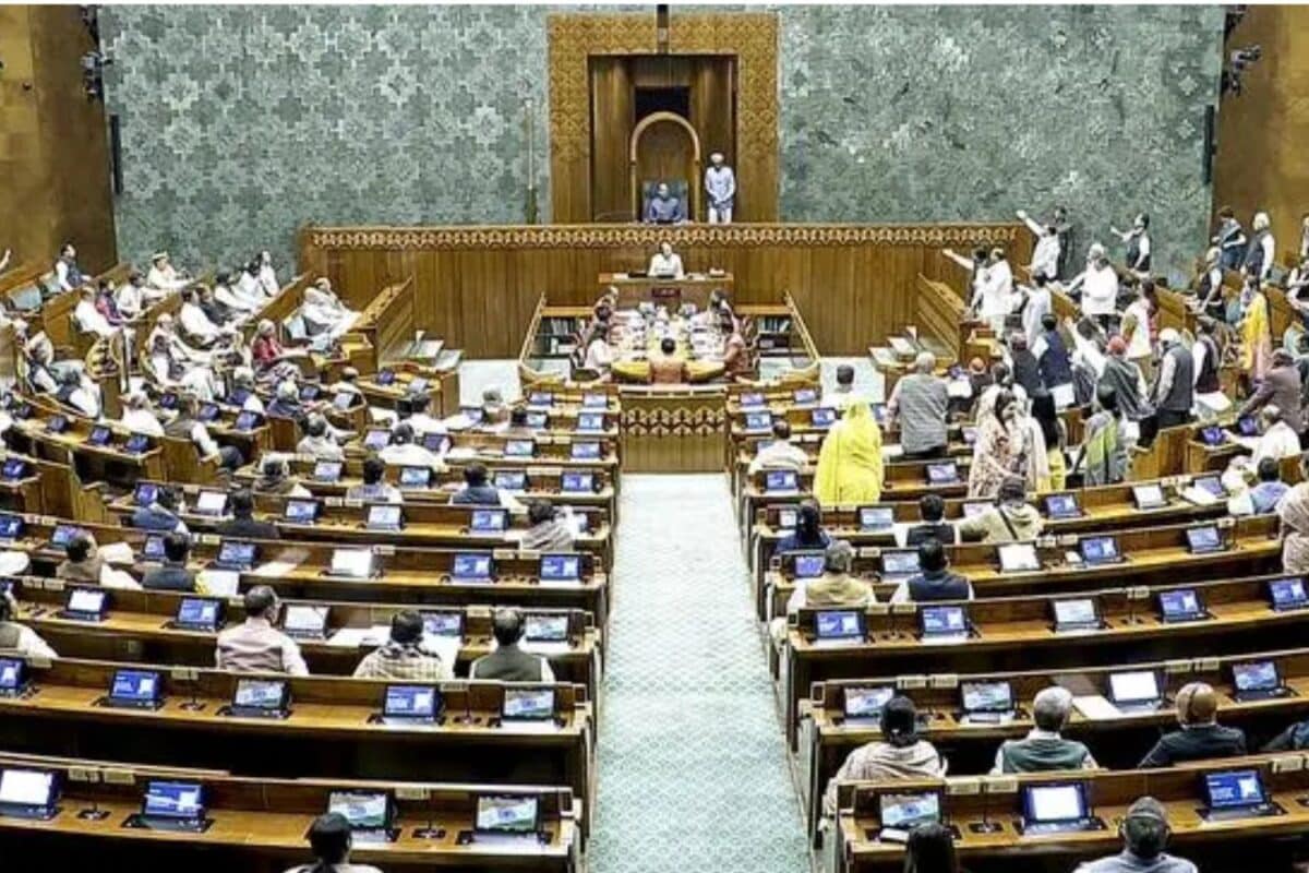 पीएम-सीएम मंत्री जेल गए तो भी पद नहीं छोड़ेंगे स‍िर्फ सस्‍पेंड होंगे पार्लियामेंट्री कमेटी का नए कानून पर अड़ंगा