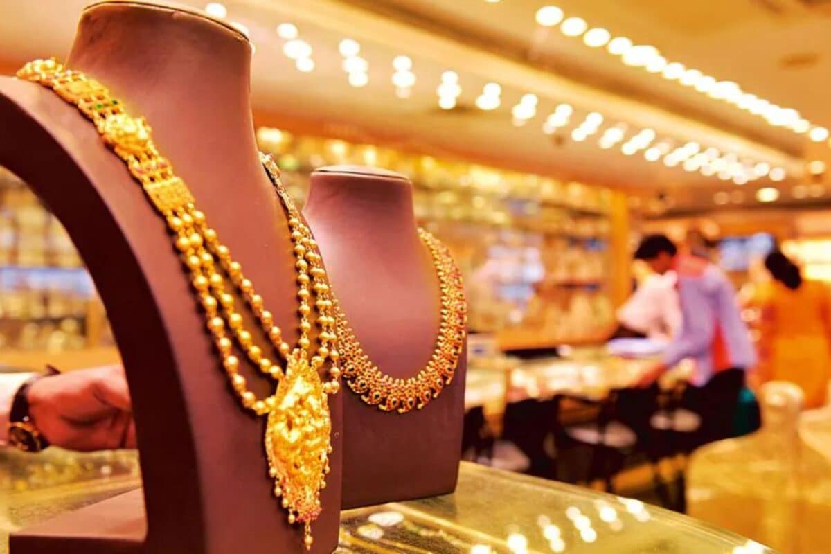 Gold-Siver Rate : डॉलर ने फीकी की सोने-चांदी की रंगत, हफ्तेभर में गोल्ड ₹1,672 तो सिल्वर ₹6,476 सस्ती हुई