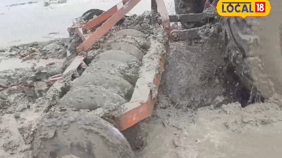 आखिर क्यों धान की खेती के लिए वरदान माना जाता है रोटावेटर कल्टीवेटर और डिस्क हैरो क्यों हो जाते हैं इसके आगे फेल जानिए असली वजह
