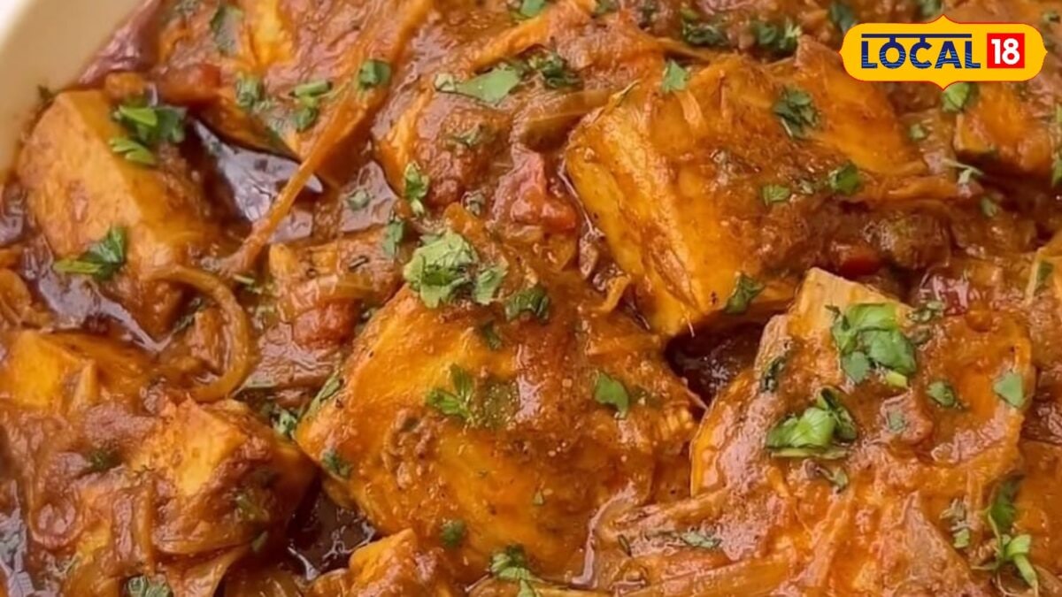 दाल-सब्जी से हो गए हैं बोर? आज ही ट्राई करें कटहल की मसालेदार करी