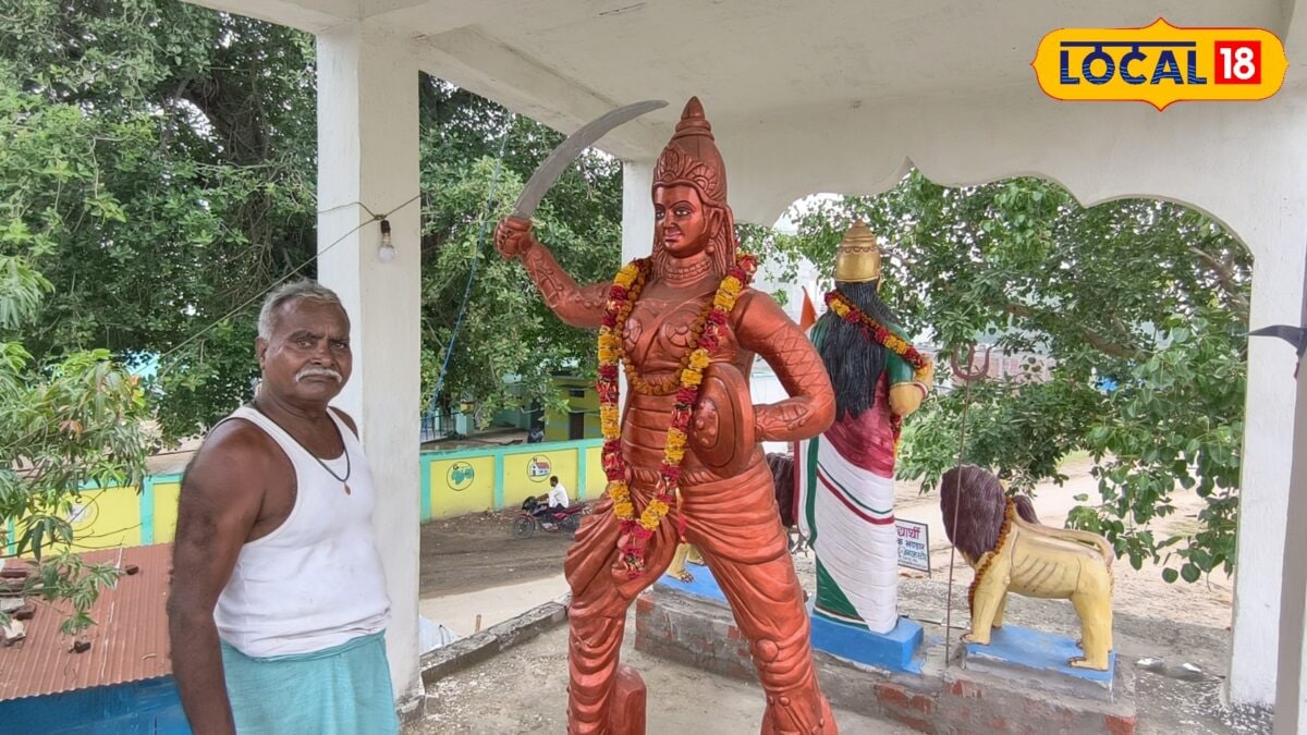 कौन थीं महारानी वीरांगना दुर्गावती? जानिए क्यों गोंड समाज उन्हें देवी मानकर करता है पूजा कौन थीं महारानी वीरांगना दुर्गावती? जानिए क्यों गोंड समाज उन्हें देवी मानकर करता है पूजा