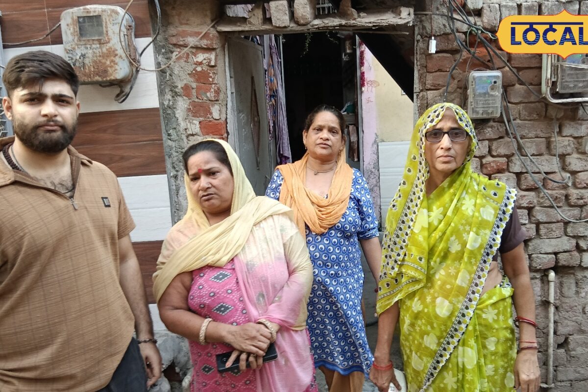पहली बारिश में डूबी फरीदाबाद की भीमसेन कॉलोनी सीवर ओवरफ्लो से परेशान लोगों ने कहा- अब और नहीं