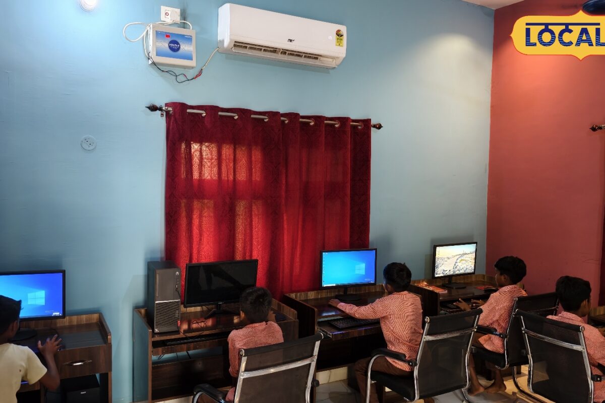 मऊ के याकूबपुर में ग्राम प्रधान ने खोली निशुल्क लाइब्रेरी 15 लाख में बनकर हुआ तैयार CM प्रोत्साहन योजना से मिली मदद