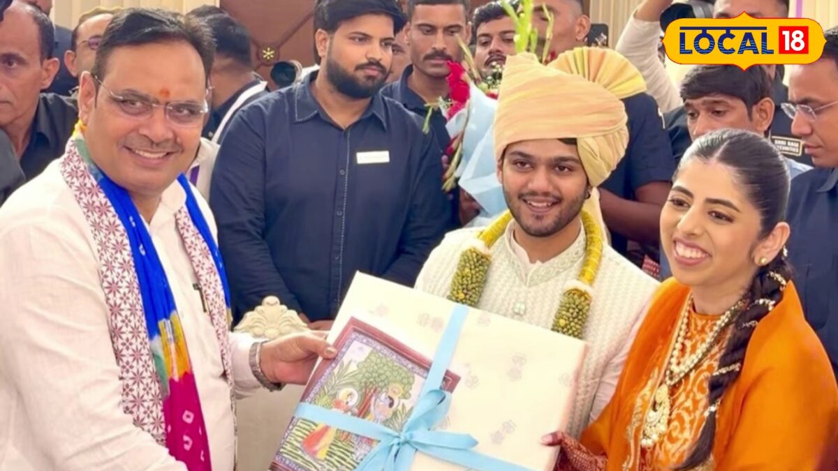 साल की सबसे शाही शादी… शैलेश लोढ़ा की बेटी स्वरा लेंगी सात फेरे साल की सबसे शाही शादी… शैलेश लोढ़ा की बेटी स्वरा लेंगी सात फेरे
