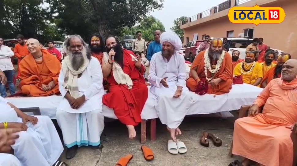 उज्जैन में राम मंदिर और दान विवाद के बाद संतों का सुझावपुजारियों के लिए ड्रेस कोड हो अनिवार्य