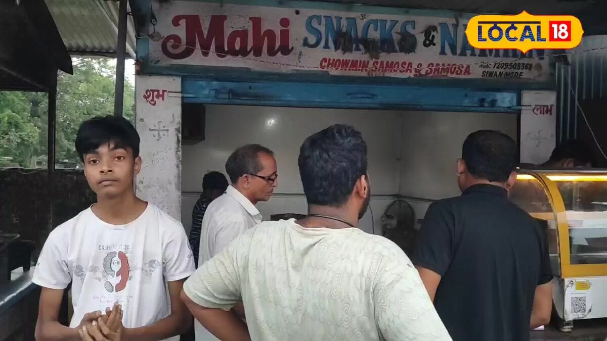 समोसे के अंदर आलू नहीं… मिलेगा चाऊमीन का ट्विस्ट, बोकारो में यहां उपलब्ध