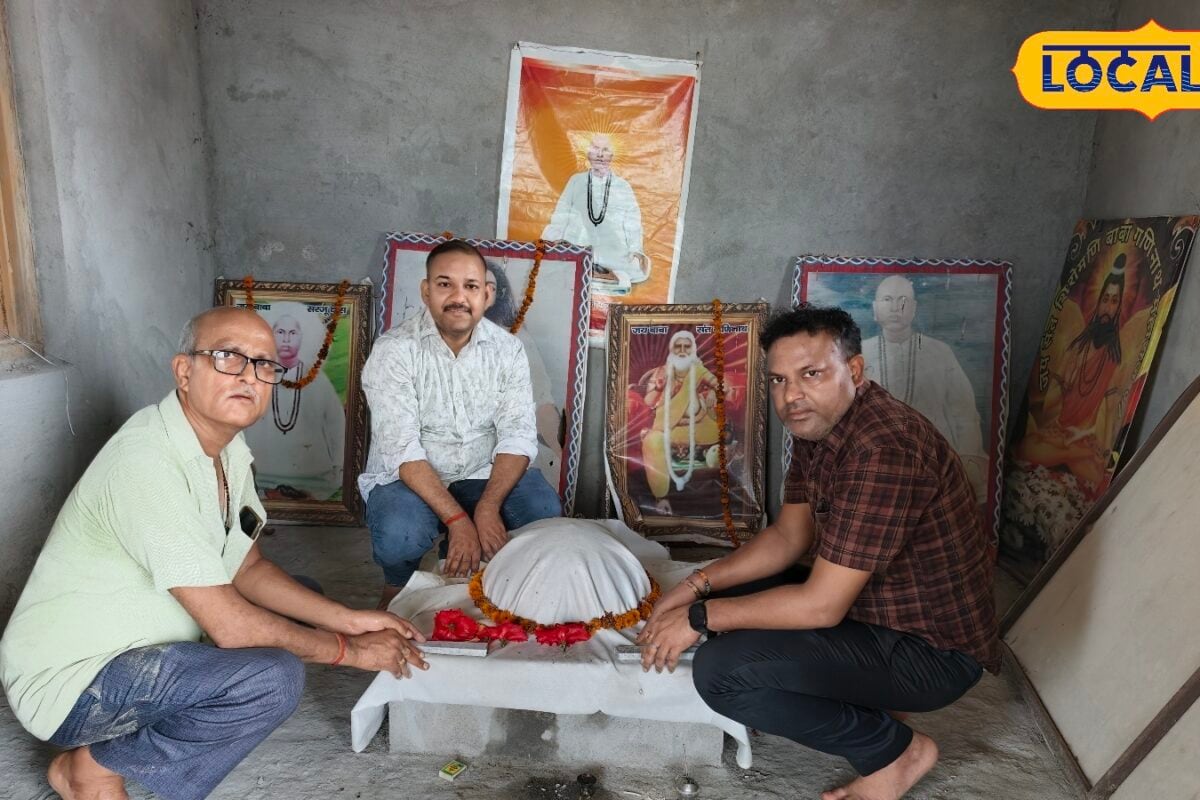 मऊ के करजौली में महाराज सरजू दास ने मंदिर में ली थी जिंदा समाधि दान में मिले थे 56 एकड़ जमीन गुरु पूर्णिमा पर लगता है मेला जाने मान्यता