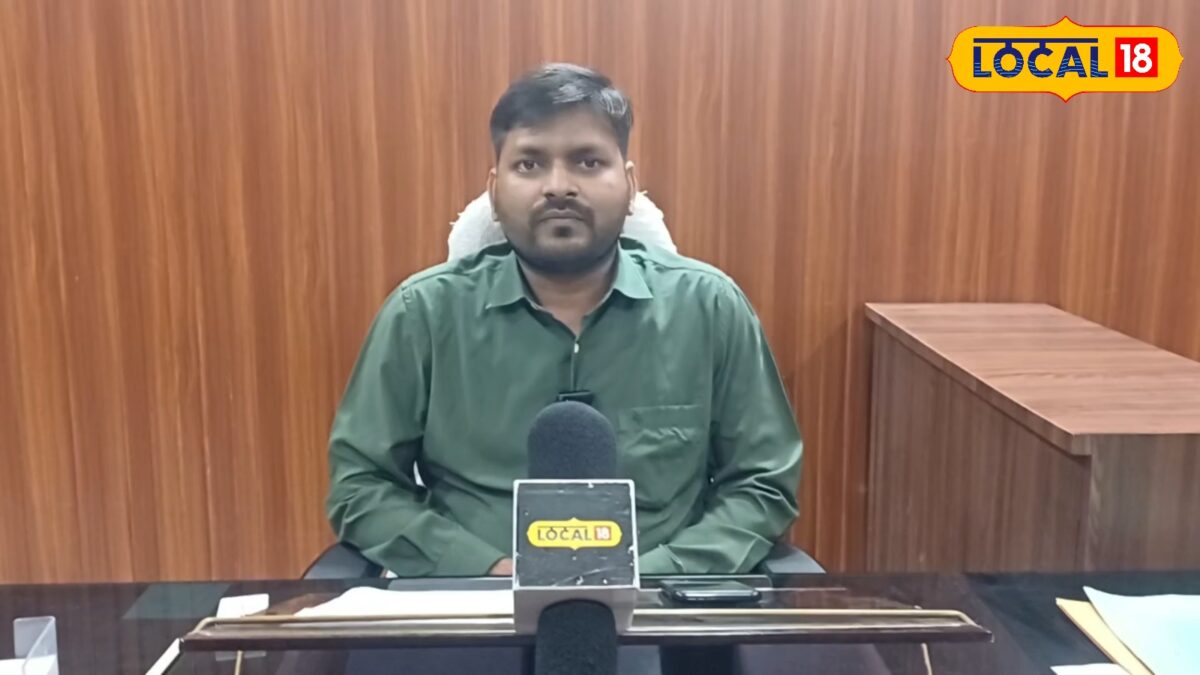 Vishwakarma Shram Samman Yojana: कुम्हार और मोची भाइयों के लिए अच्छी खबर, सरकारी योजना से बदलेंगे दिन, ऐसे उठाएं लाभ Vishwakarma Shram Samman Yojana: कुम्हार और मोची भाइयों के लिए अच्छी खबर, सरकारी योजना से बदलेंगे दिन, ऐसे उठाएं लाभ