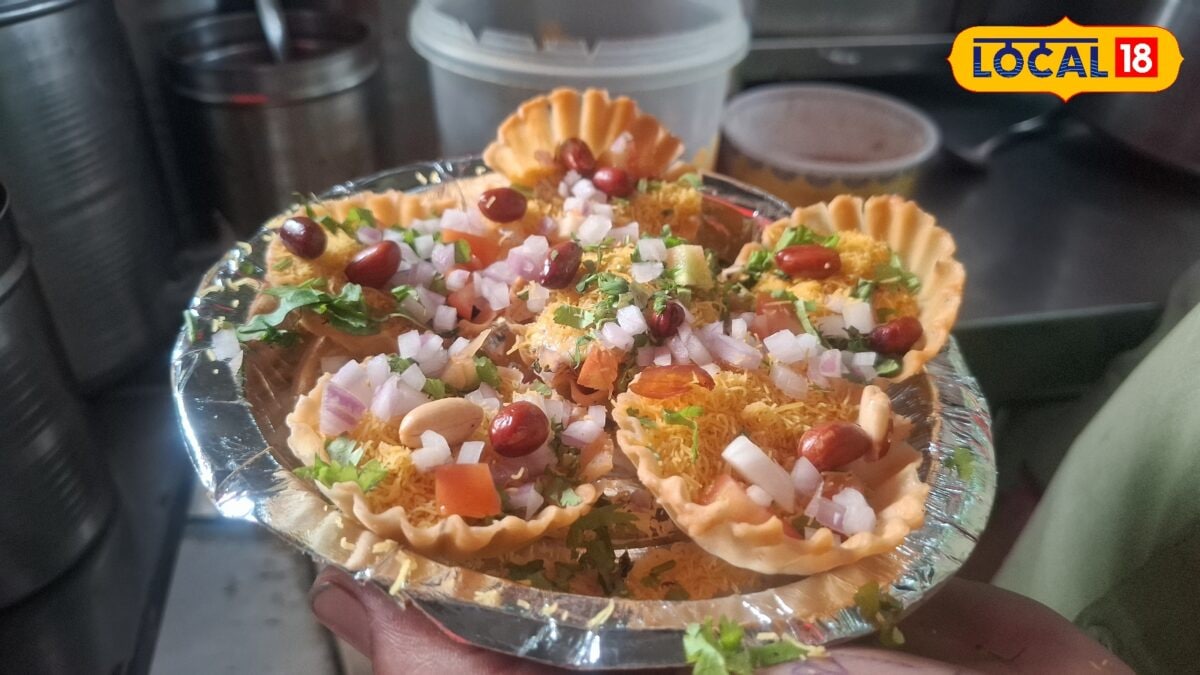 मुंबई स्टाइल बास्केट चाट आगरा में मचा रही धूम, मीठी-तीखी चटनी.. मसालों का तड़का