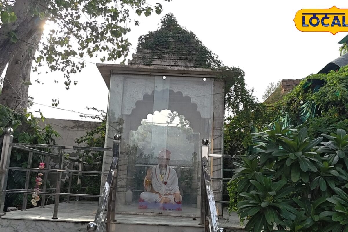 वृंदावन में गेहूं के 9 दानों पर जमीन से 3 इंच ऊपर टिकी है तीस टन की प्रतिमा विज्ञान भी नहीं समझ पा रहा चमत्कार