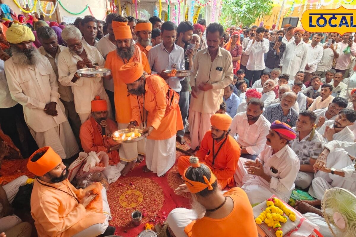आस्था के आगे मिटी मजहब की दीवारें चंचल प्राग मठ में हर धर्म के भक्त टेकते हैं माथा 62 मठों की अनोखी विरासत