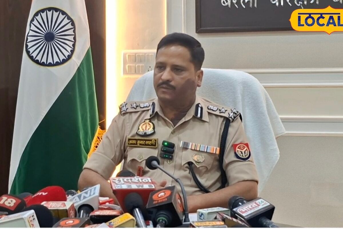 बरेली में कांवड़ यात्रा के लिए सुरक्षा के कड़े इंतजाम 10 हजार पुलिसकर्मी तैनात 8 सुपर जोन और 18 वॉच टॉवर से होगी निगरानी ट्रैफिक प्लान तैयार