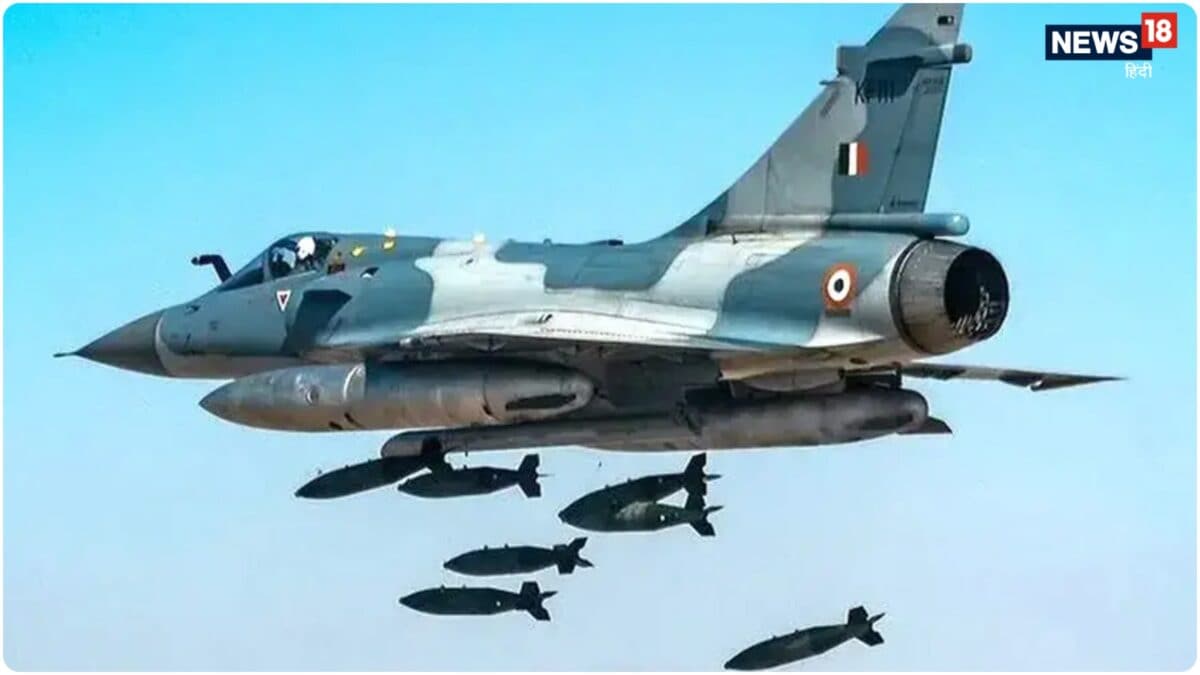 Mirage 2000 । Tololing Peak । Kargil War । 16000 फीट की ऊंचाई पर ‘सफेद सागर’ का पराक्रम, मिराज-2000 और मिग के अचूक प्रहार से कांप उठा था दुश्मन Mirage 2000 । Tololing Peak । Kargil War । 16000 फीट की ऊंचाई पर ‘सफेद सागर’ का पराक्रम, मिराज-2000 और मिग के अचूक प्रहार से कांप उठा था दुश्मन