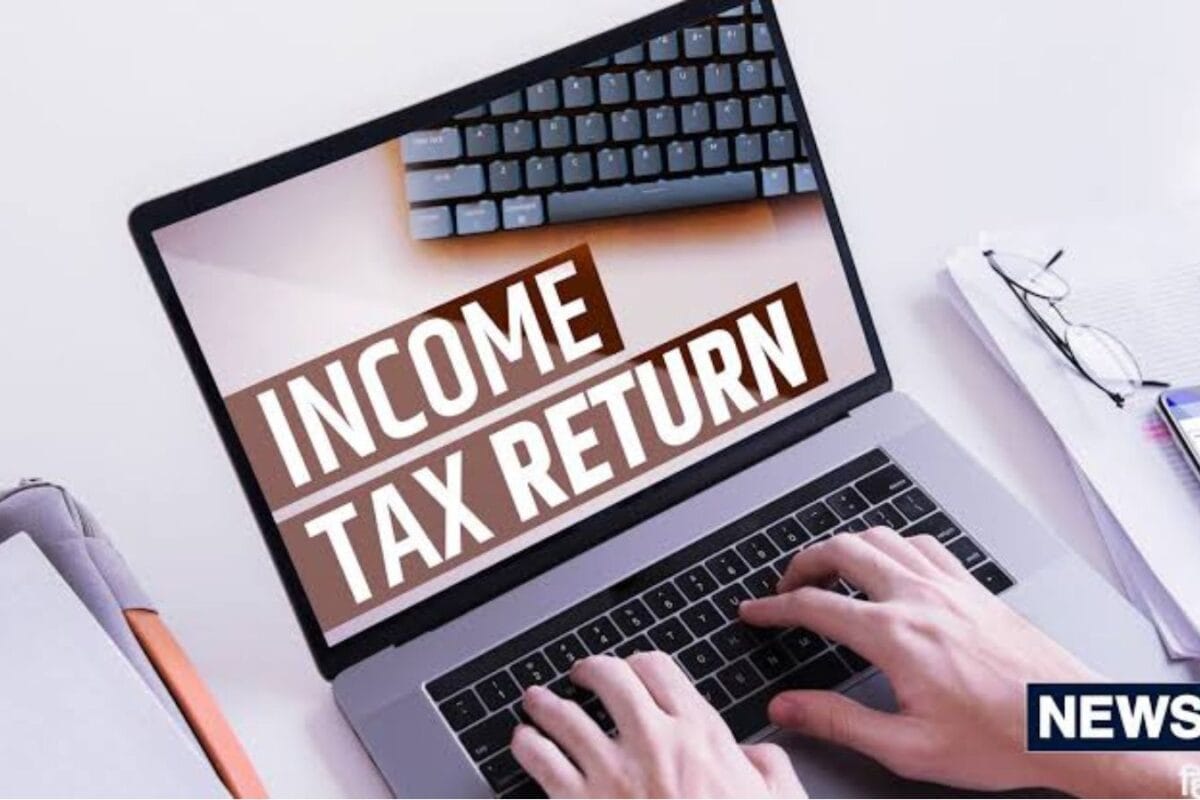 Income Tax : कमाई पर टैक्स जीरो फिर भी भरना पड़ेगा आईटीआर भले ही सालभर में कमाए हों 1 लाख रुपये