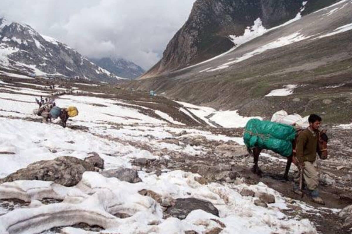 पिघलती वादियां सुलगते पहाड़ कश्मीर पर मंडराया महाविनाश का खतरा IIT खड़गपुर ने पेश की डराने वाली रिपोर्ट