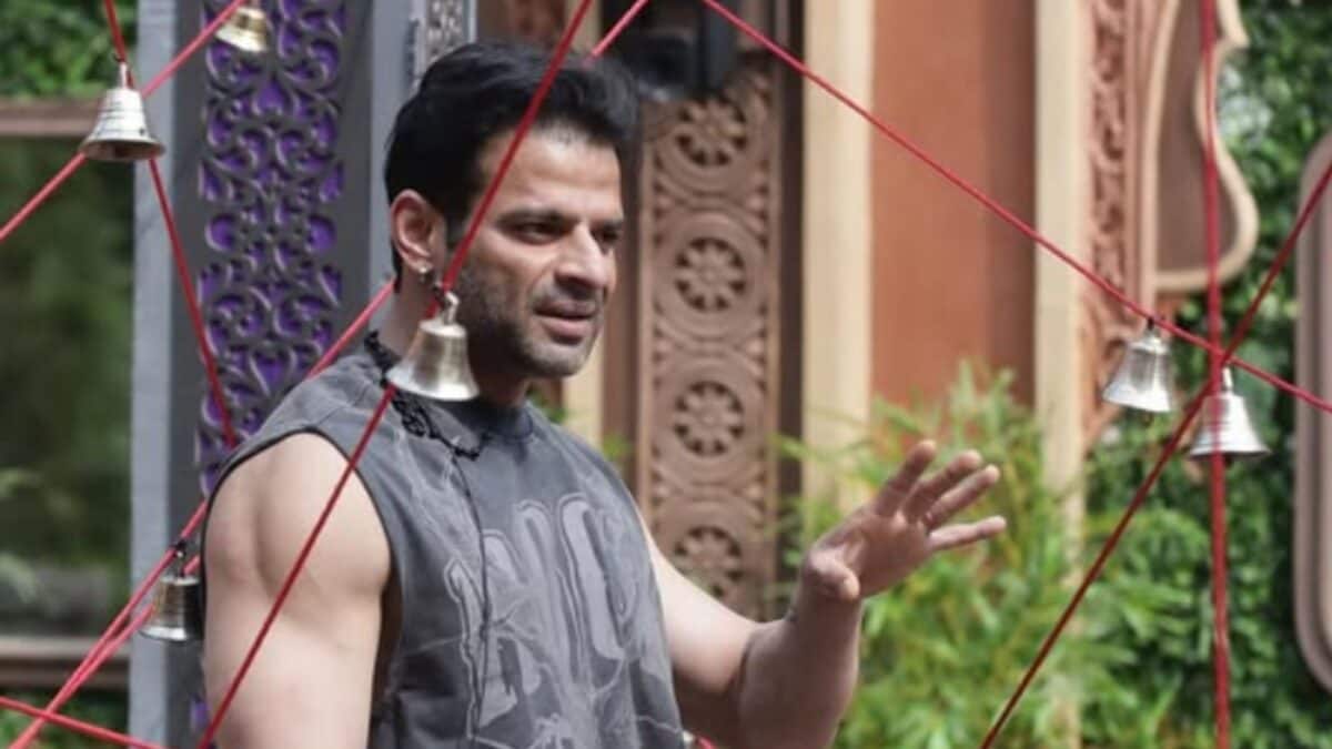 करण पटेल को ट्रोल्स कहते हैं ‘रूड’-‘एरोगेंट’, तोड़ी चुप्पी- सीधी बात को लोग घमंड समझते हैं करण पटेल को ट्रोल्स कहते हैं ‘रूड’-‘एरोगेंट’, तोड़ी चुप्पी- सीधी बात को लोग घमंड समझते हैं